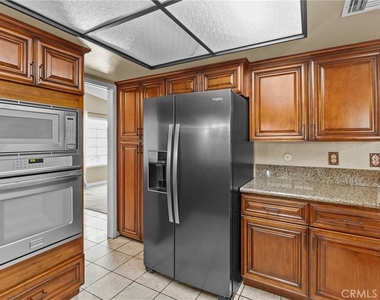 8557 Saddle Creek Drive - Photo Thumbnail 10