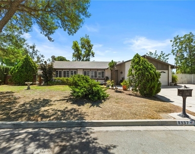 8557 Saddle Creek Drive - Photo Thumbnail 1