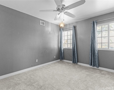 8557 Saddle Creek Drive - Photo Thumbnail 20
