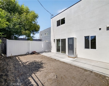2939 1/2 10th Avenue - Photo Thumbnail 17