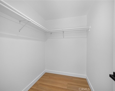 2937 1/2 10th Avenue - Photo Thumbnail 18