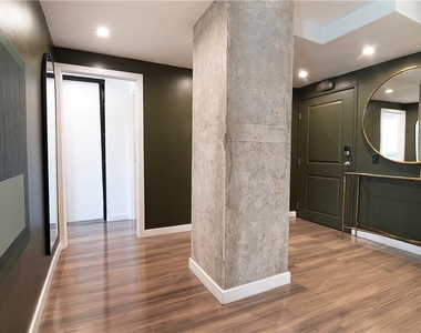 1155 N La Cienega Boulevard - Photo Thumbnail 7