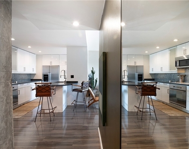 1155 N La Cienega Boulevard - Photo Thumbnail 9