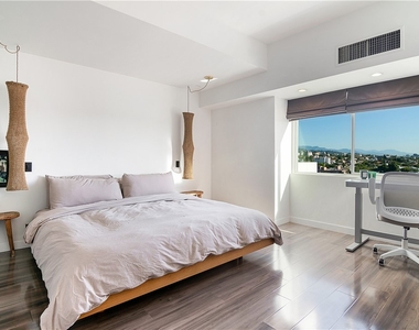 1155 N La Cienega Boulevard - Photo Thumbnail 28