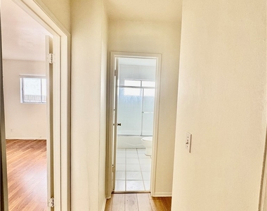 1331 Berkeley Street - Photo Thumbnail 22