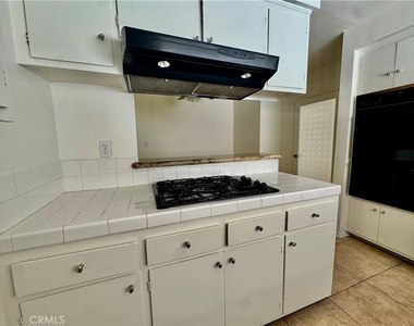 1331 Berkeley Street - Photo Thumbnail 15