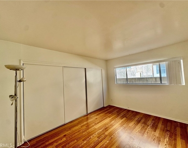 1331 Berkeley Street - Photo Thumbnail 23