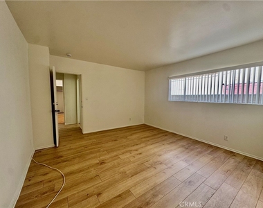 1331 Berkeley Street - Photo Thumbnail 28