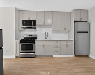 12448 Herrick - Photo Thumbnail 2
