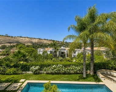 24907 Marbella Court - Photo Thumbnail 31
