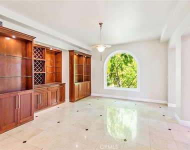24907 Marbella Court - Photo Thumbnail 10