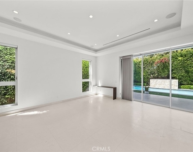 633 N Laurel Avenue - Photo Thumbnail 30