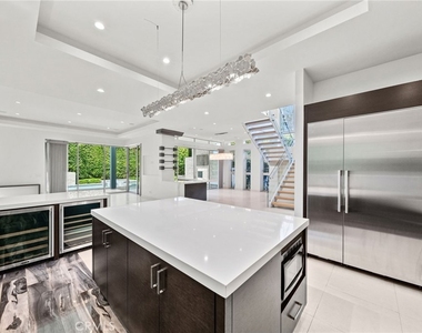633 N Laurel Avenue - Photo Thumbnail 27