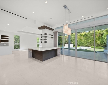 633 N Laurel Avenue - Photo Thumbnail 19