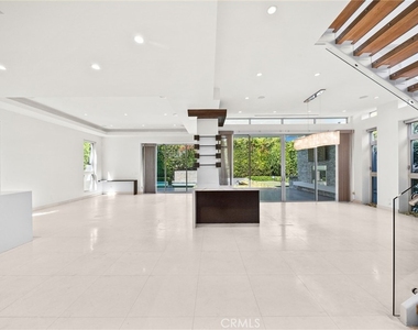 633 N Laurel Avenue - Photo Thumbnail 22