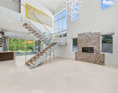 633 N Laurel Avenue - Photo Thumbnail 12
