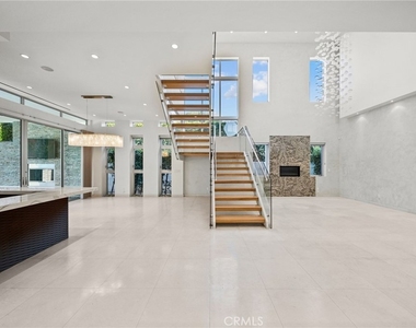 633 N Laurel Avenue - Photo Thumbnail 16
