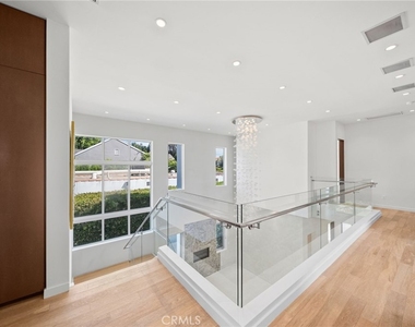 633 N Laurel Avenue - Photo Thumbnail 34