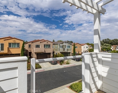 351 Calle De Pueblo - Photo Thumbnail 30