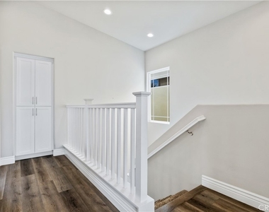 351 Calle De Pueblo - Photo Thumbnail 16