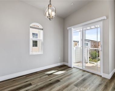 351 Calle De Pueblo - Photo Thumbnail 28
