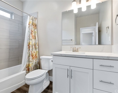 351 Calle De Pueblo - Photo Thumbnail 11