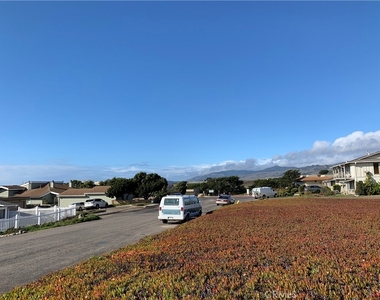 9148 Balboa - Photo Thumbnail 34