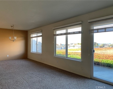 9148 Balboa - Photo Thumbnail 6