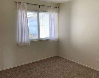 9148 Balboa - Photo Thumbnail 25