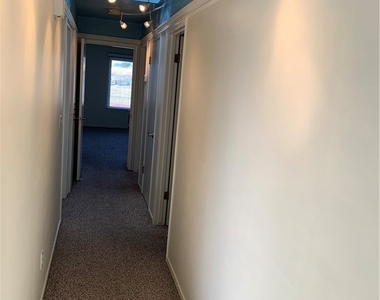 9148 Balboa - Photo Thumbnail 3