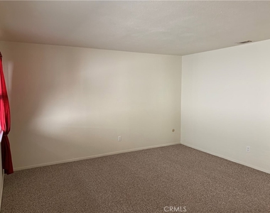 9148 Balboa - Photo Thumbnail 21