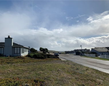 9148 Balboa - Photo Thumbnail 33