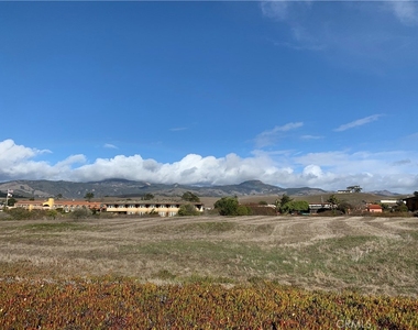 9148 Balboa - Photo Thumbnail 36