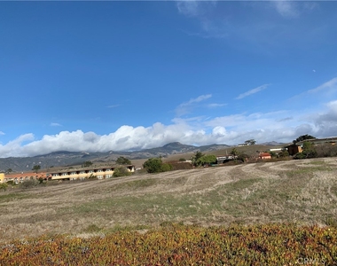 9148 Balboa - Photo Thumbnail 37