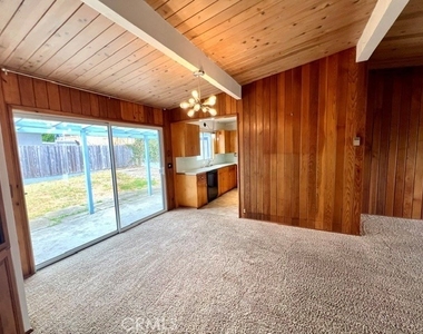 425 Wellington - Photo Thumbnail 6