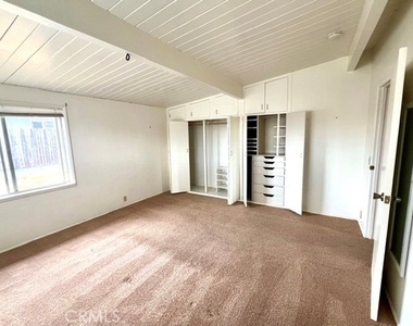 425 Wellington - Photo Thumbnail 15