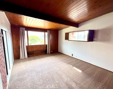 425 Wellington - Photo Thumbnail 21