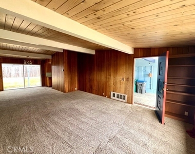 425 Wellington - Photo Thumbnail 7