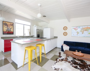 508 S Woodland Street - Photo Thumbnail 12