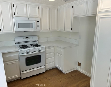 8232 E Flowerwood - Photo Thumbnail 5