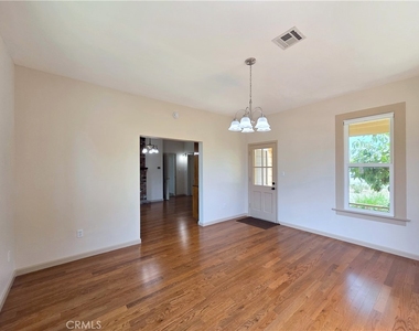 9497 Foster Road - Photo Thumbnail 5