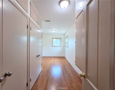 9497 Foster Road - Photo Thumbnail 10
