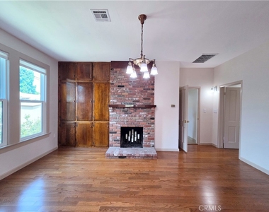 9497 Foster Road - Photo Thumbnail 6
