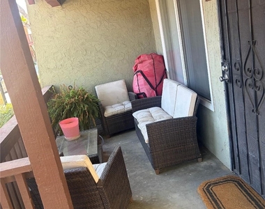 1040 W Macarthur Boulevard - Photo Thumbnail 11