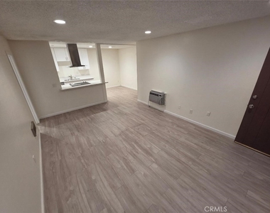 1040 W Macarthur Boulevard - Photo Thumbnail 33