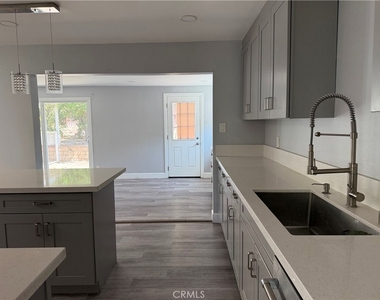 6603 Mitad Court - Photo Thumbnail 6
