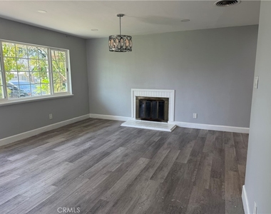 6603 Mitad Court - Photo Thumbnail 2