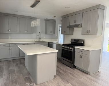 6603 Mitad Court - Photo Thumbnail 4