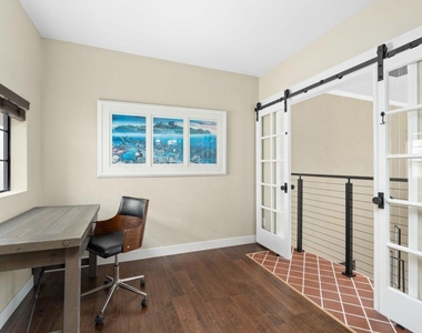 270 Dahlia Avenue - Photo Thumbnail 18