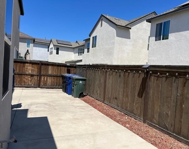 1767 Whitmore Loop - Photo Thumbnail 26